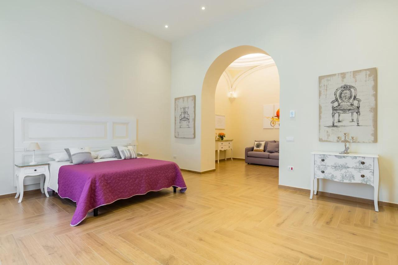 La Gatta Cenerentola Rooms Napoli Bagian luar foto