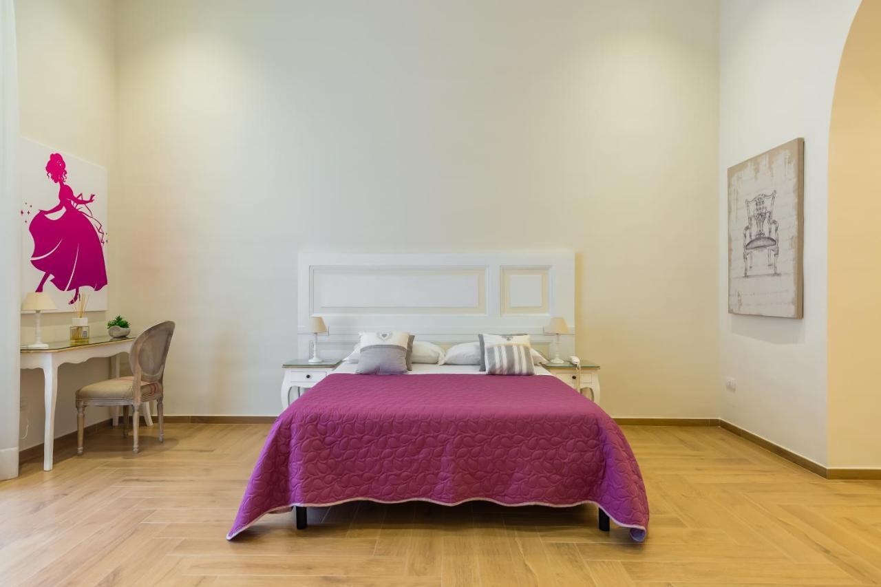La Gatta Cenerentola Rooms Napoli Bagian luar foto
