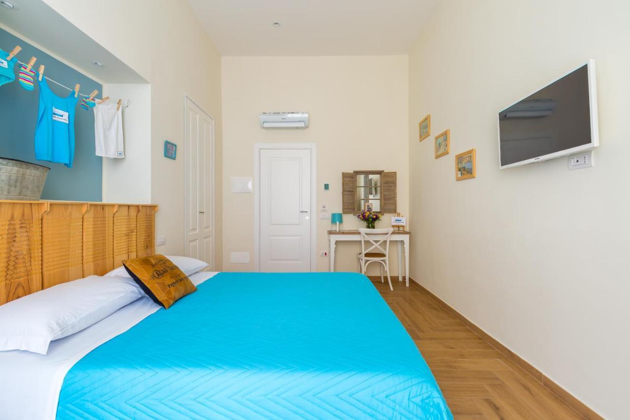 La Gatta Cenerentola Rooms Napoli Bagian luar foto