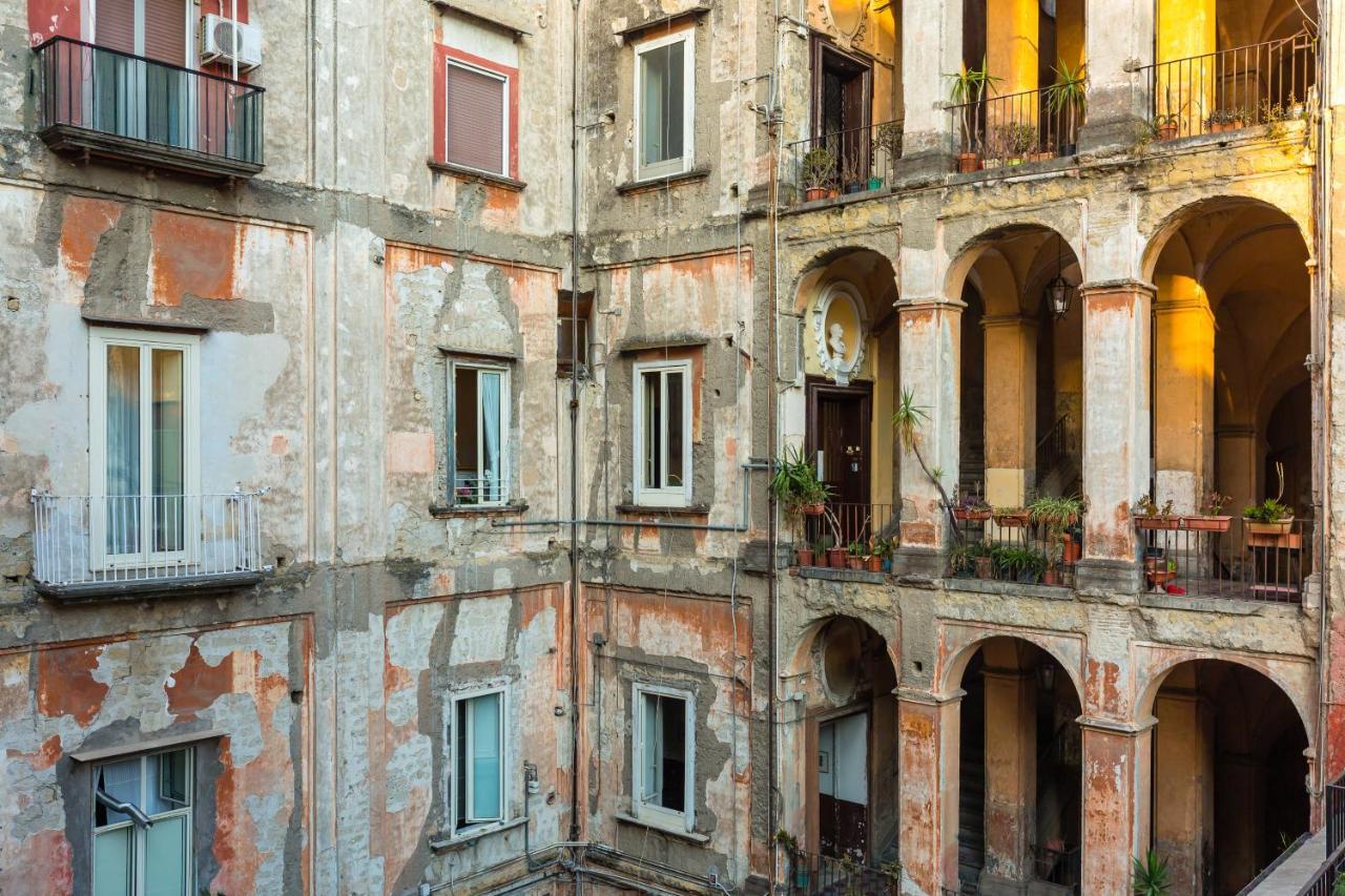 La Gatta Cenerentola Rooms Napoli Bagian luar foto
